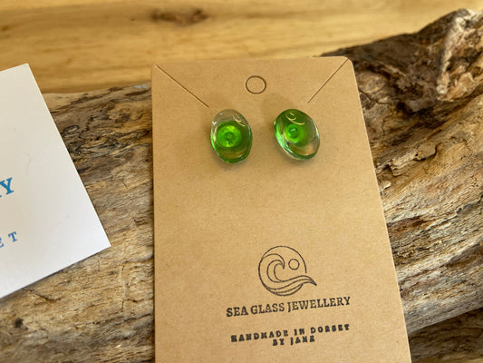 925 Sterling Silver green resin oval earrings